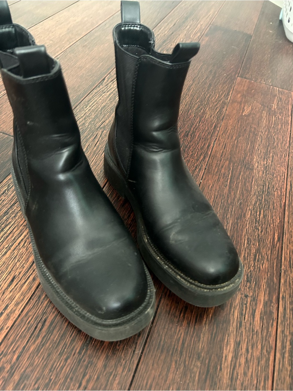 Universal Thread Black Women's Chelsea Ankle Boots